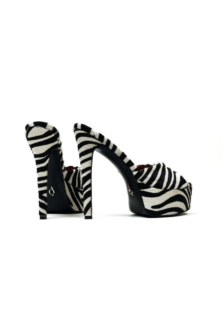 QAFARRIN NASTY – Zebra Print Hakiki Tay Derisi Platform Mule