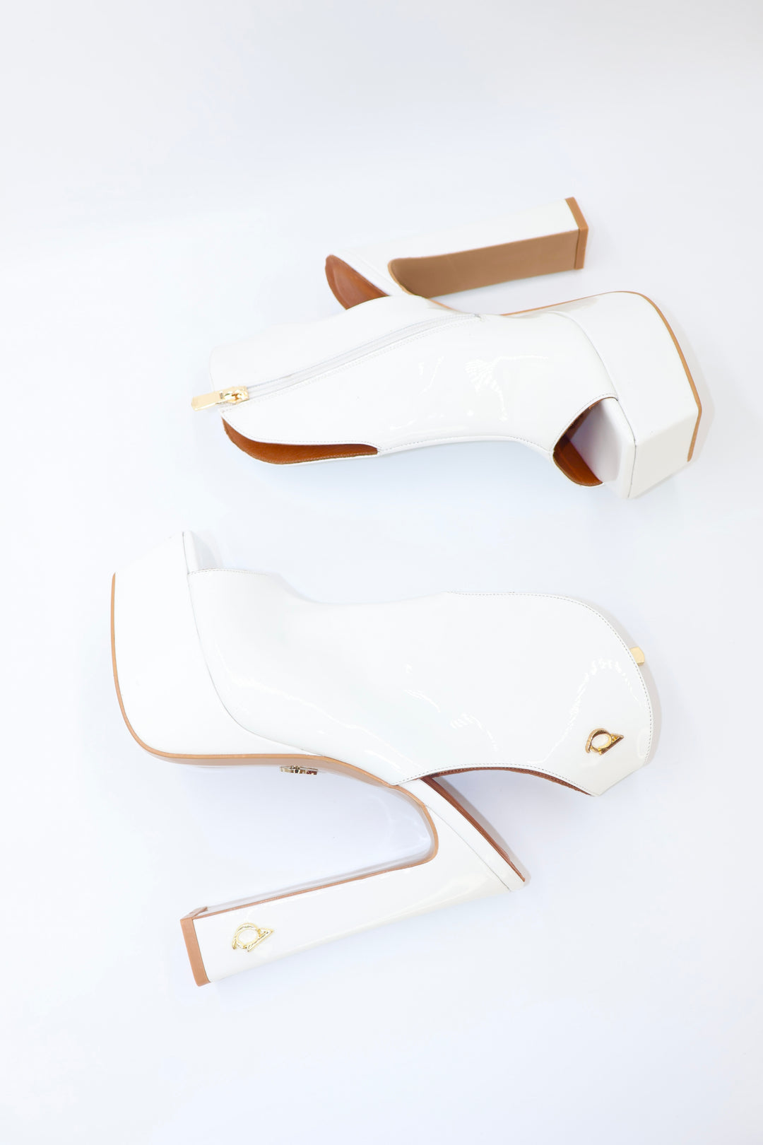 Qafarrin FLAMMÉA WHITE – White Patent Leather Genuine Calfskin Platform Peep Toe Bootie