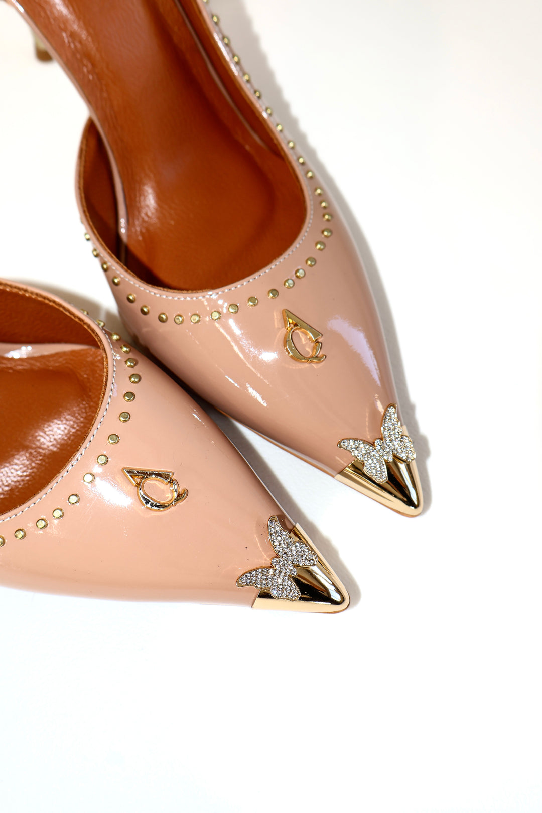 QAFARRIN KYREL – Pudra Nude Rugan Hakiki Dana Deri Metal Burun Detaylı Stiletto
