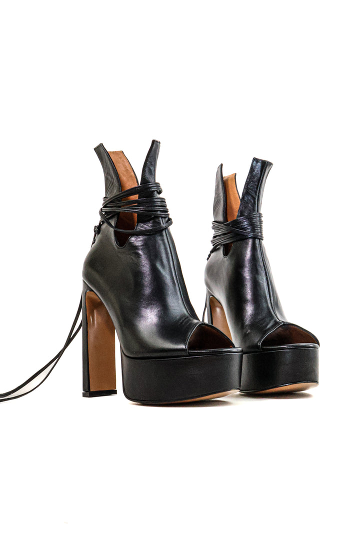 QAFARRIN OBSCURA – Noir Black Hakiki Deri Bağcıklı Platform Peep Toe Bootie