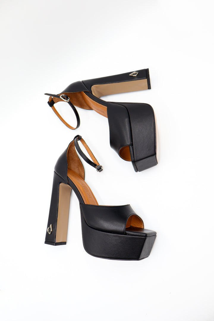 Qafarrin VERDELIA NOIR MATTE – Siyah Hakiki Dana Mat Deri Platform Topuklu Sandalet