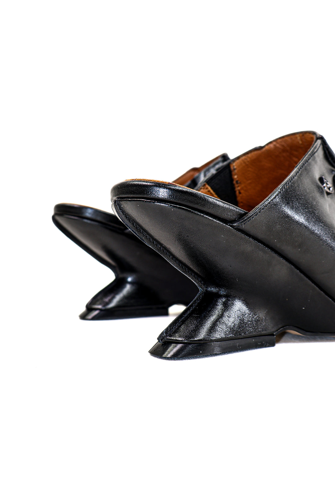 QAFARRIN LEXA – Prime-Cut Genuine Leather Sculptural Heel Mule