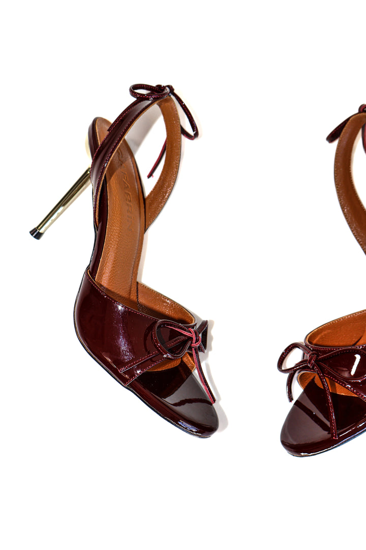 QAFARRIN PELORIA – Deep Cherry Rugan Prime Cut Hakiki Dana Derisi Fiyonk Detaylı İnce Topuklu Sandalet