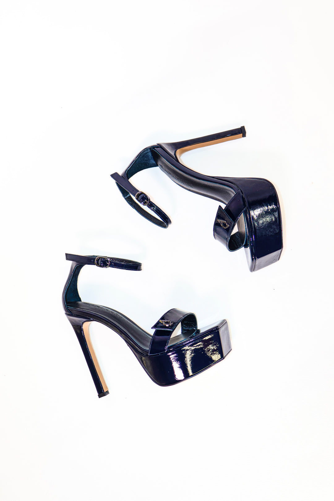 QAFARRİN NÉVYRA – Blue Nuit Rugan Prime Cut Hakiki Dana Derisi Platform Ankle Strap