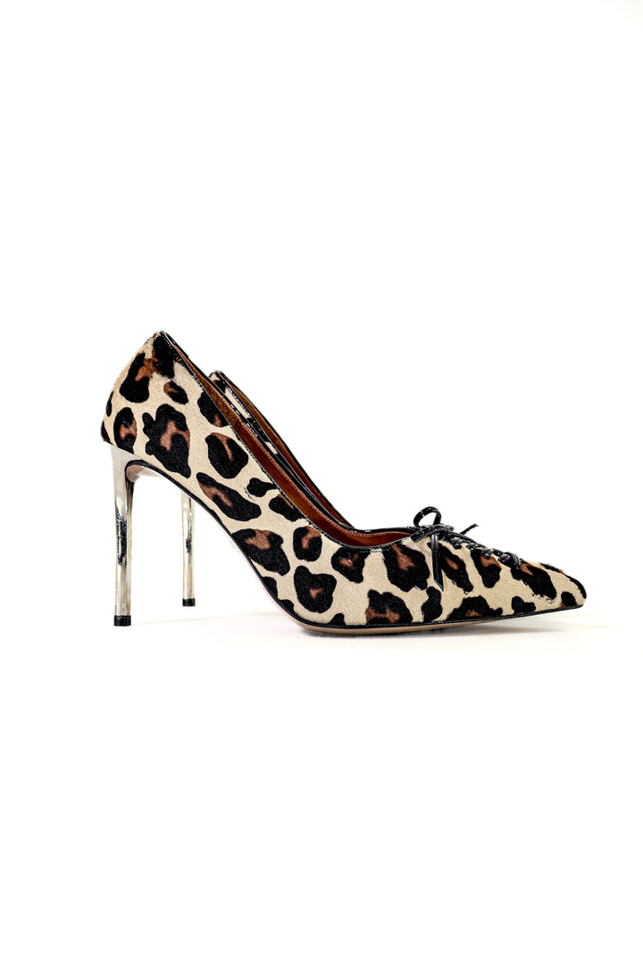 Qafarrin ÉCHELON LEOPARD – Hakiki Tay Deri & Siyah Rugan Detaylı Stiletto