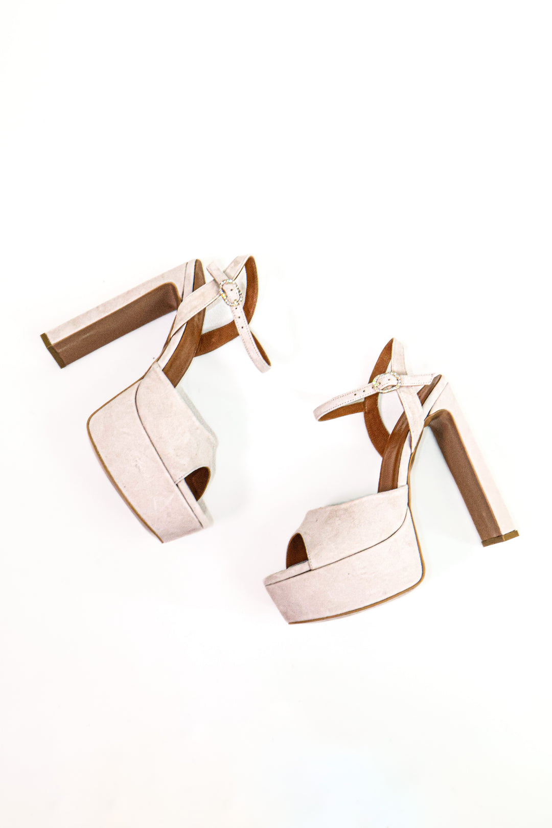 QAFARRIN GENORA – Soft Beige Prime Cut Hakiki Dana Süet Platform Sandalet