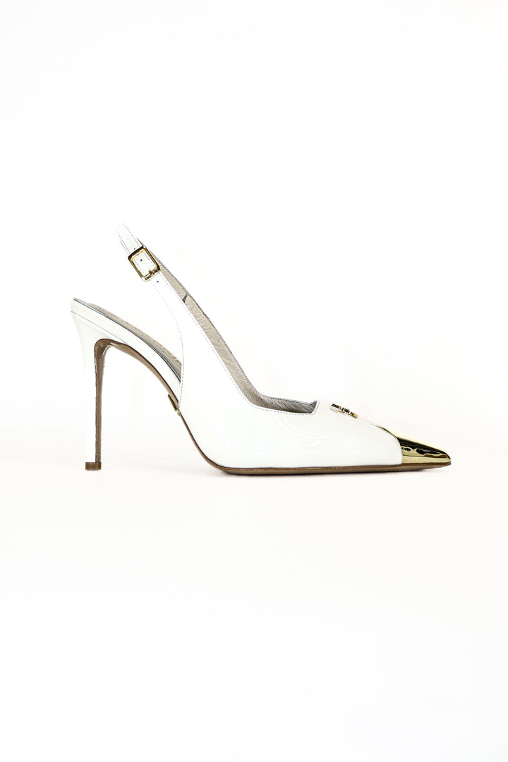 QAFARRIN CROWN BLANC IMPÉRIAL – Hakiki Dana Rugan Deri Altın Burun Detaylı Stiletto Slingback
