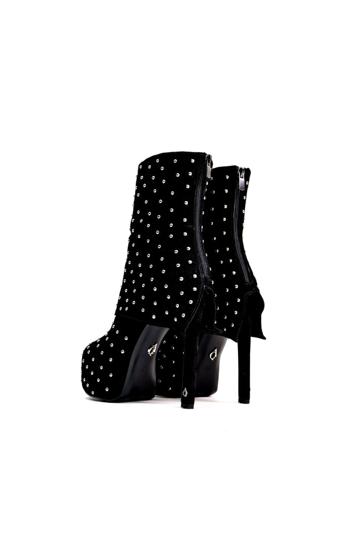 QAFARRIN DOLLY – Black Suede Metal Perçinli Platform Bot