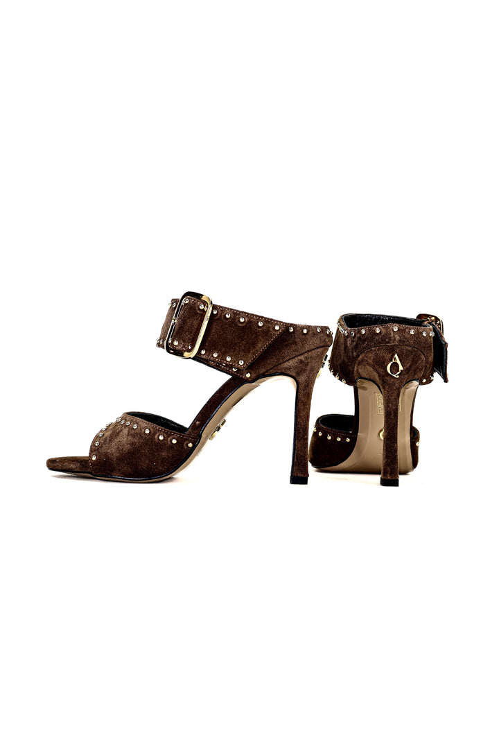Qafarrin MIDNIGHT RIVETS – Espresso Suede Hakiki Dana Deri ve Altın Rivet Detaylı Mule Topuklu Sandalet