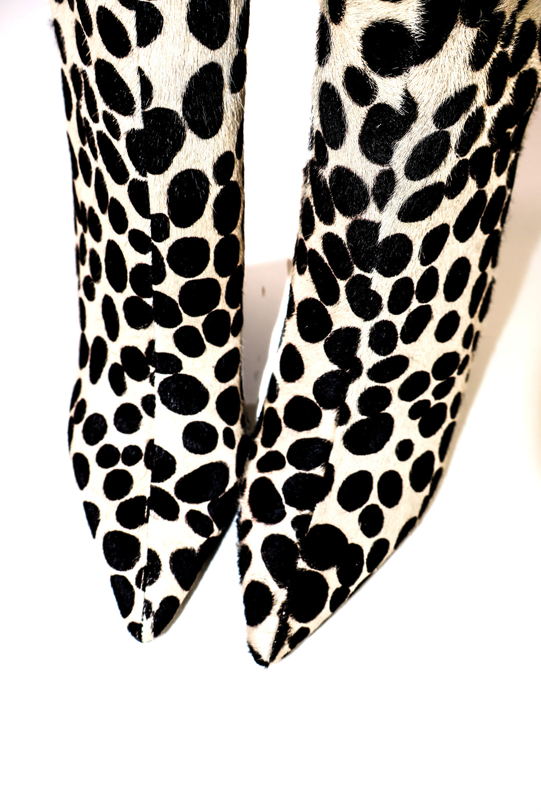 QAFARRIN LILLET – Dalmatian Print Hakiki Tay Tüyü Bağcık Detaylı Geometrik Dolgu Topuk Diz Altı Çizme