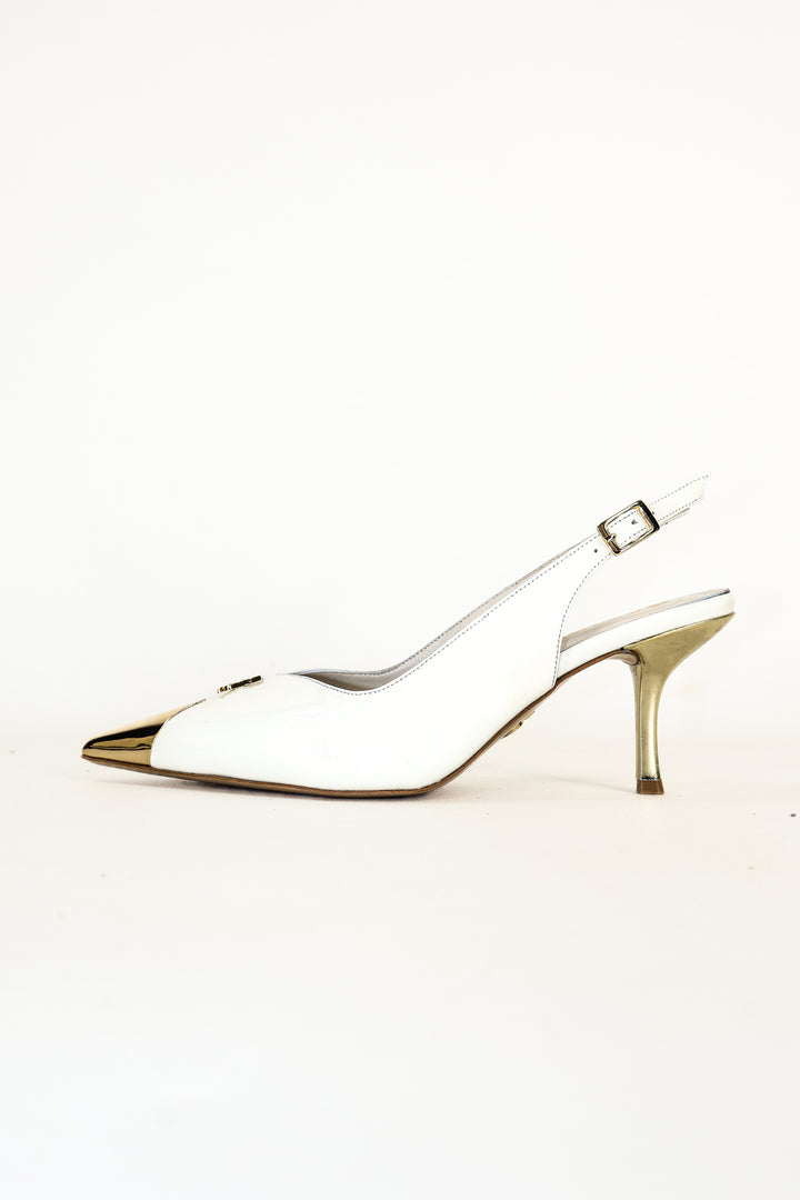 QAFARRIN RIVA – Beyaz Hakiki Dana Deri Altın Burun Detaylı 6 CM Kitten Heel Slingback