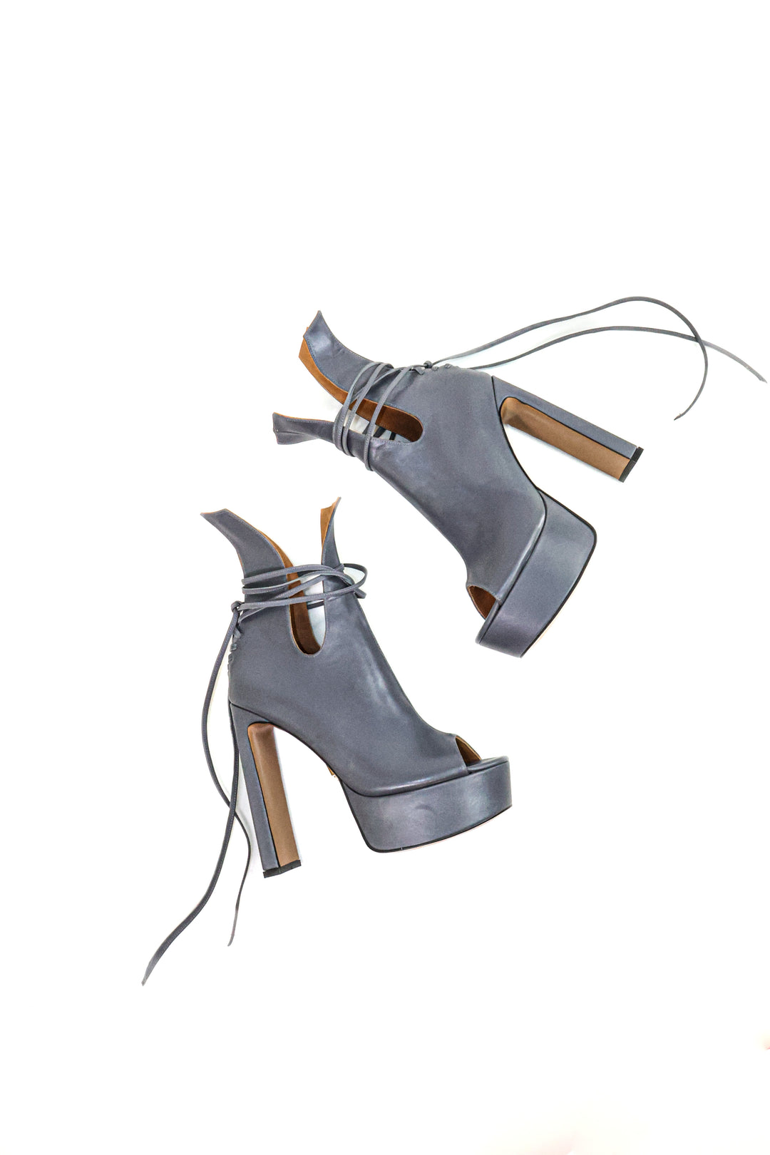 QAFARRIN OBSCURA – Graphite Grey Hakiki Dana Deri Bağcıklı Platform Peep Toe Bootie