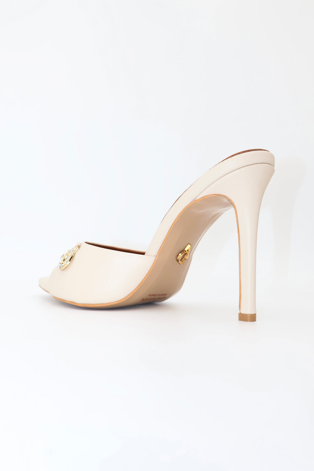 Qafarrin ORBIT – Taş Detaylı Bej Rugan Hakiki Dana Derisi Mule Stiletto