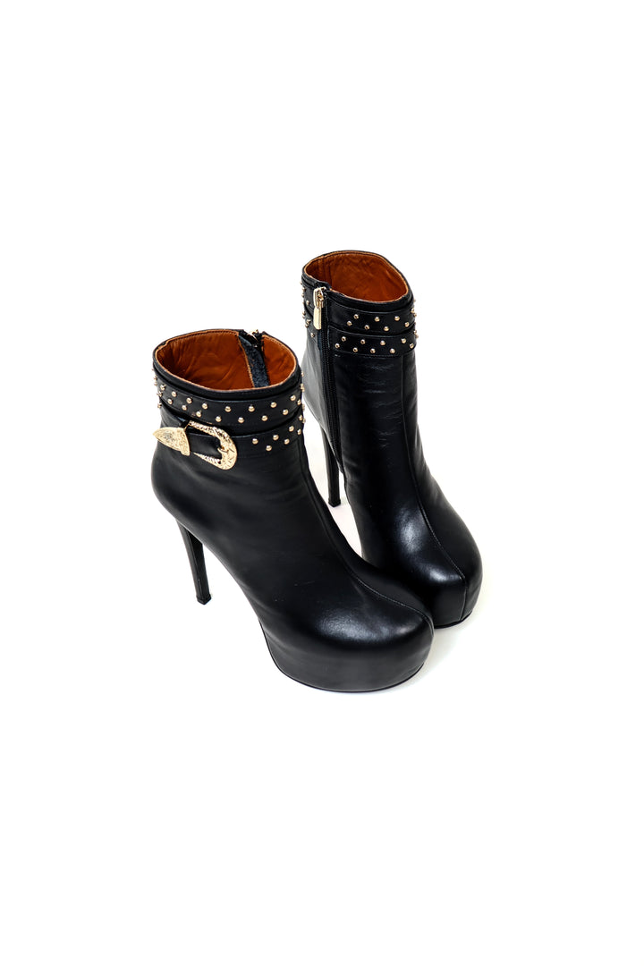 QAFARRIN DRAZÉ – Black Hakiki Dana Deri Gold Stud &amp; Buckle Hardware Detaylı Platform Bot