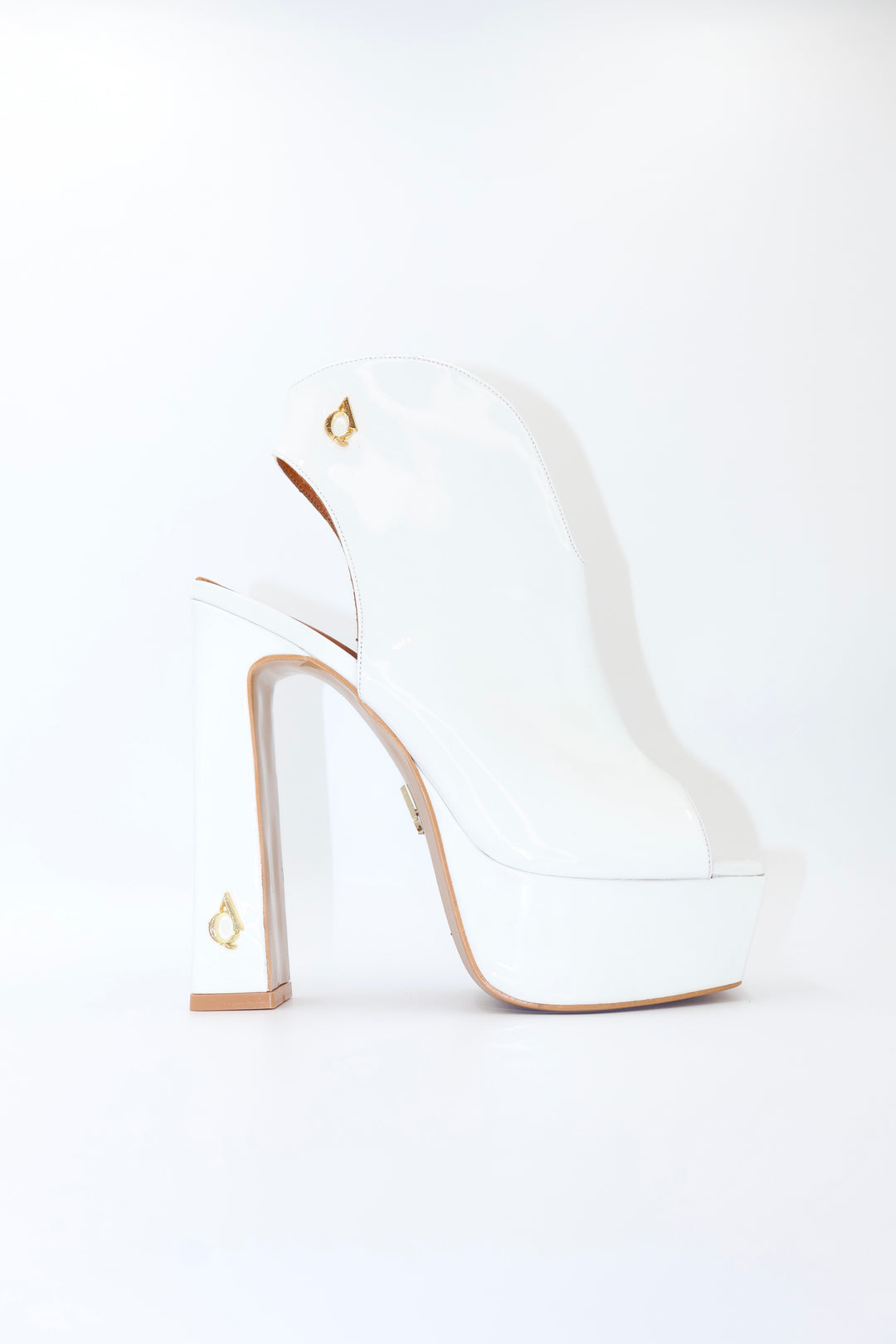 Qafarrin FLAMMÉA WHITE – White Patent Leather Genuine Calfskin Platform Peep Toe Bootie