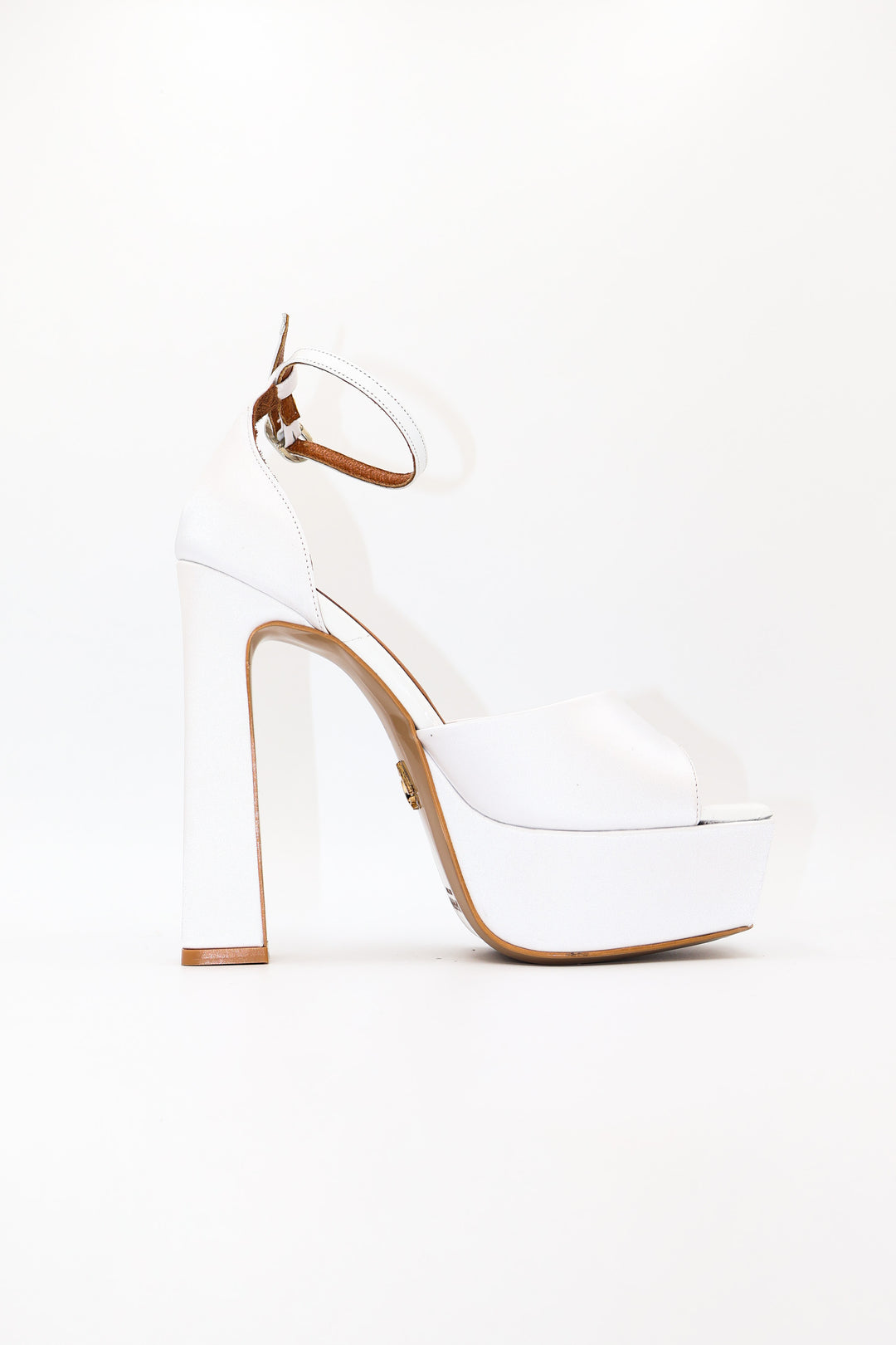 Qafarrin VERDELIA SATIN – Beyaz İpek Saten Hakiki Dana Deri Platform Topuklu Sandalet
