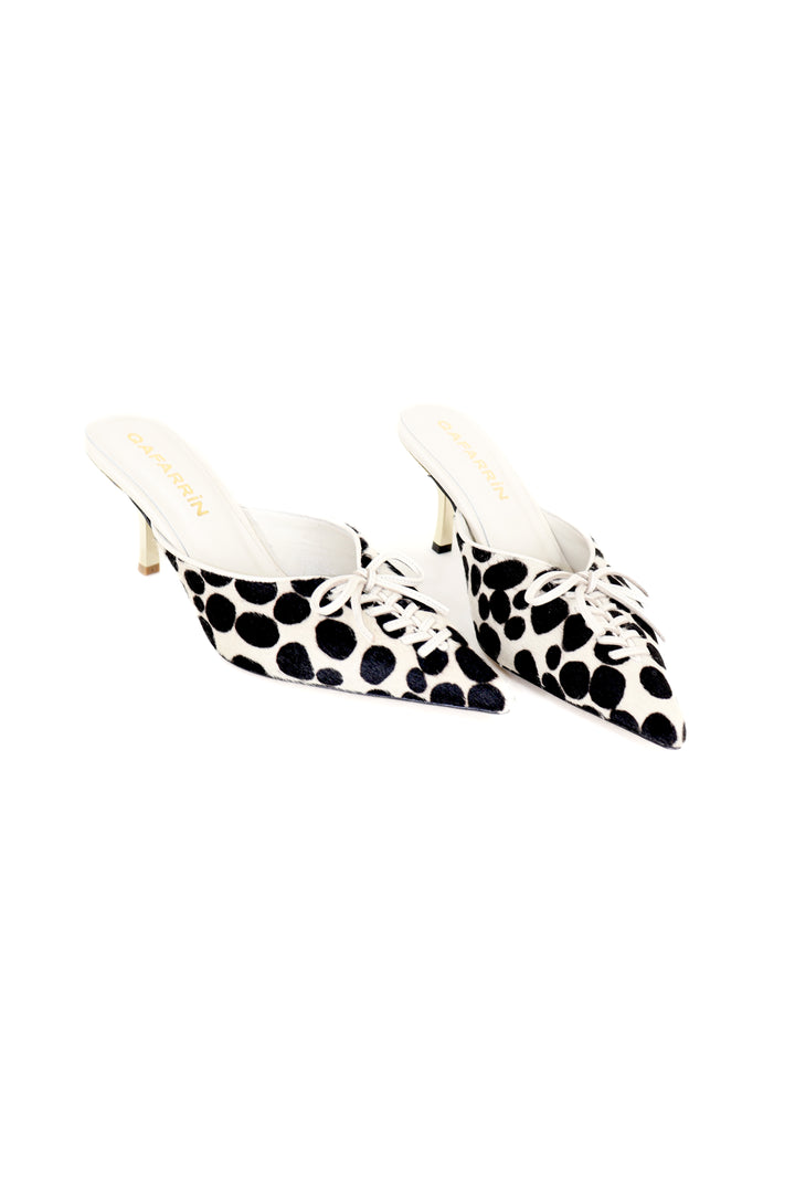 QAFARRIN VIOLA DOT NOIR
Siyah-Beyaz Hakiki Tay Tüyü Kitten Heel Mule