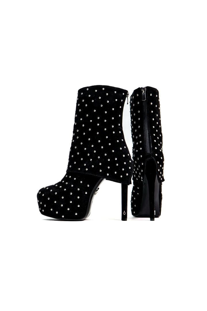 QAFARRIN DOLLY – Black Suede Metal Perçinli Platform Bot