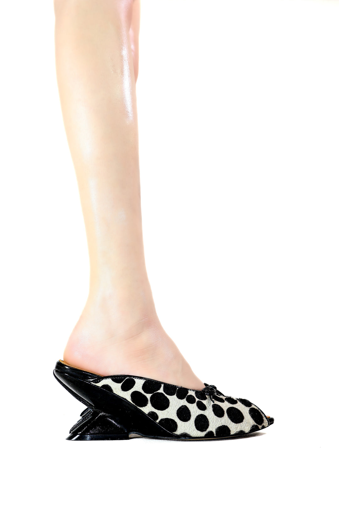 QAFARRIN IXEL – Dalmatian Print Tay Derisi Mule