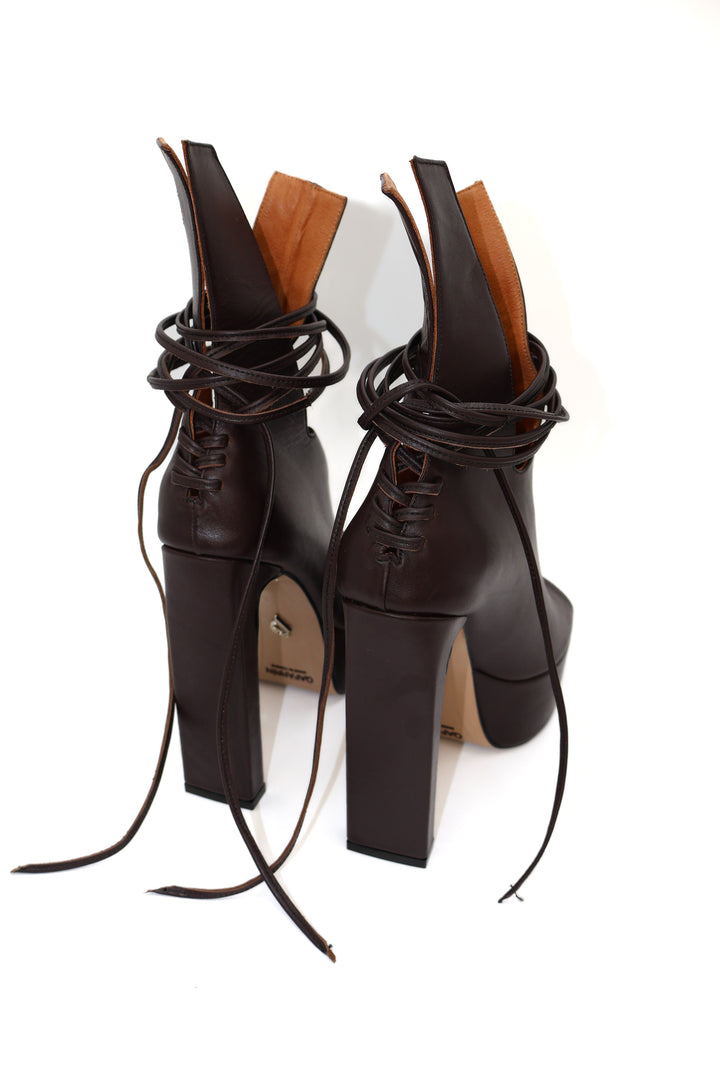 Qafarrin OBSCURA – Acı Kahve Hakiki Dana Deri Bağcıklı Platform Peep Toe Bootie