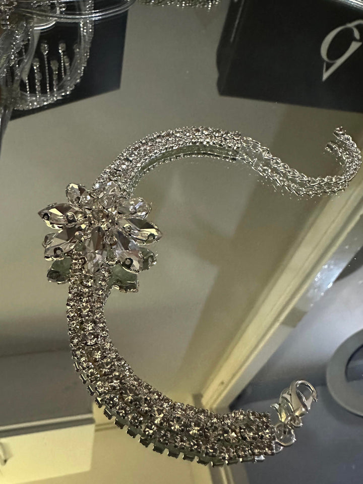 Çiçek Detaylı Özel Tasarım Kristal Taşlı Halhal