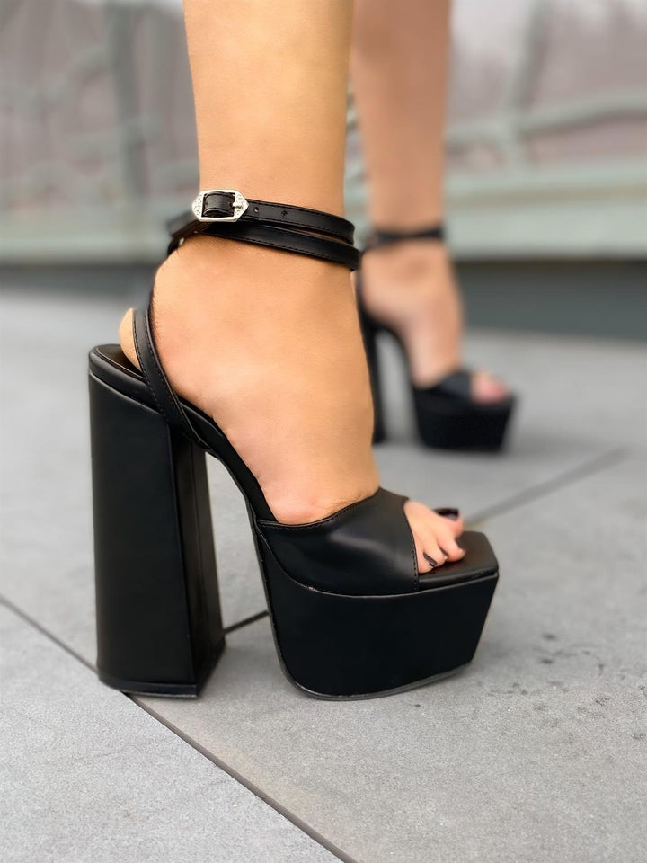 Daph Black Platform Shoes