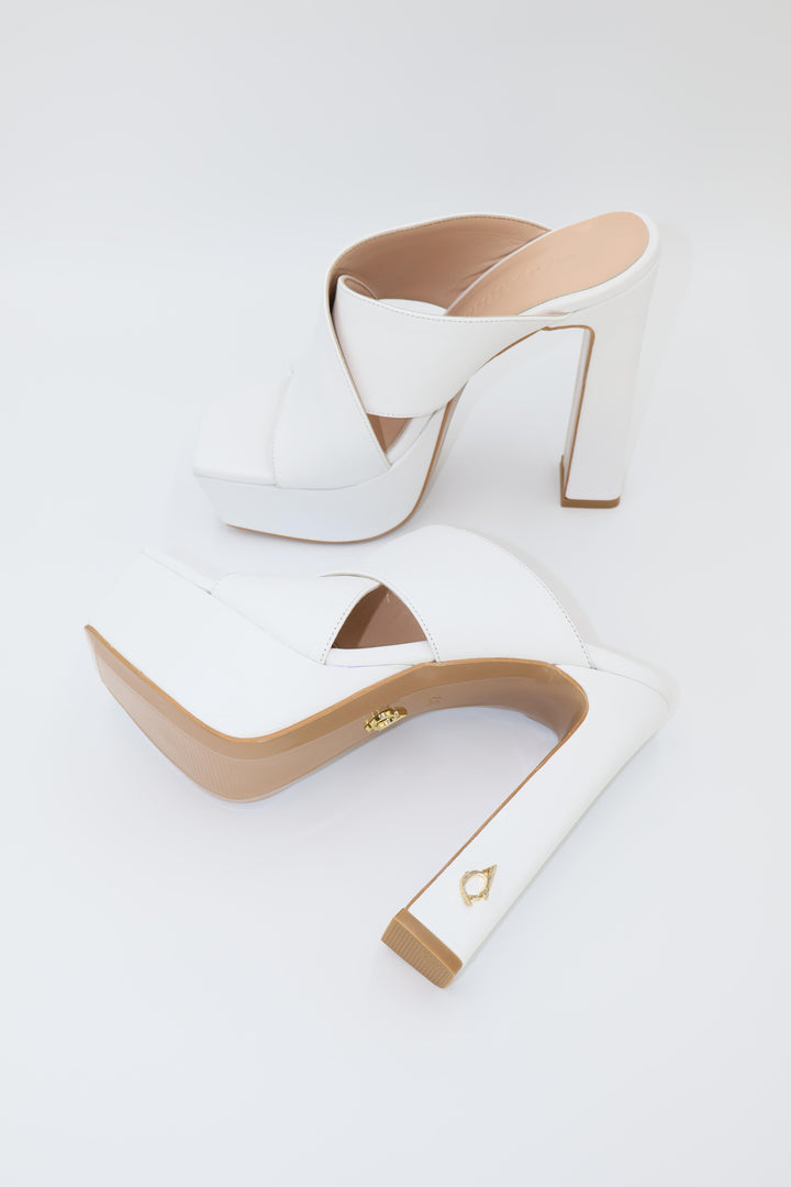Qafarrin ALBARELLA – Beyaz Hakiki Dana Deri Platform Mule
