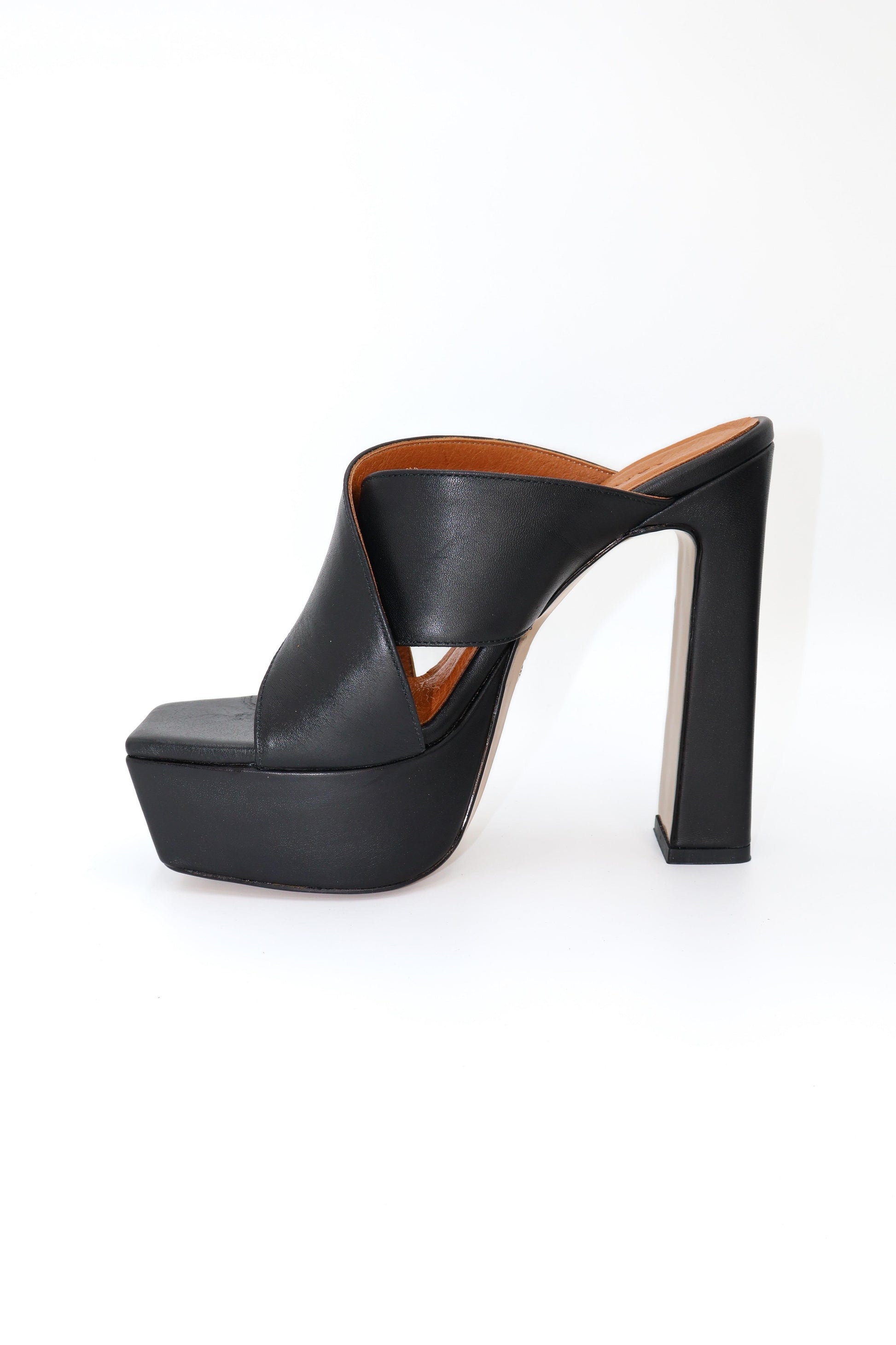 Qafarrin ALBARELLA NOIR – Black Matte Genuine Calfskin Platform Mule
