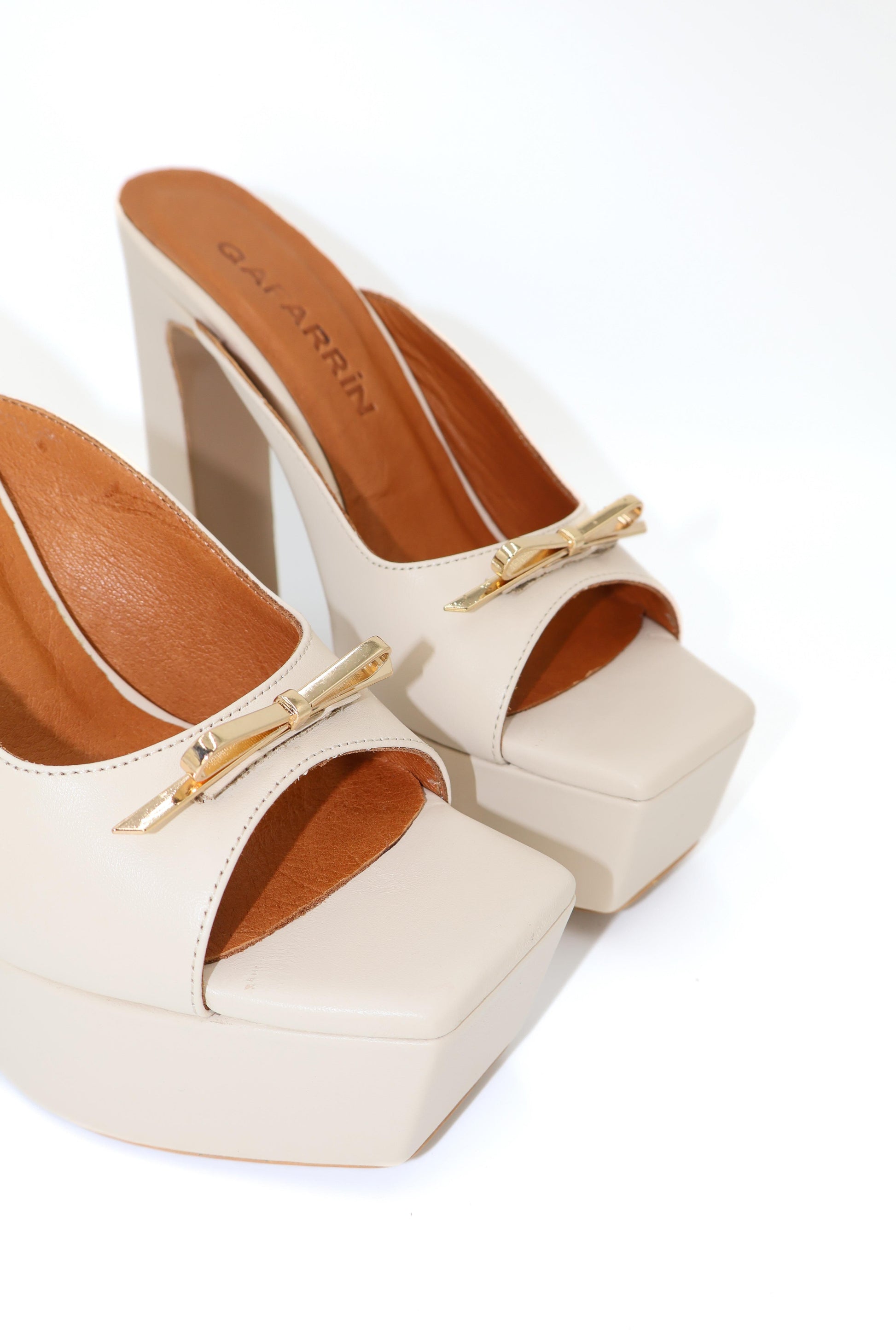 Qafarrin ALVÉA – Beige Genuine Calf Leather Platform Mule