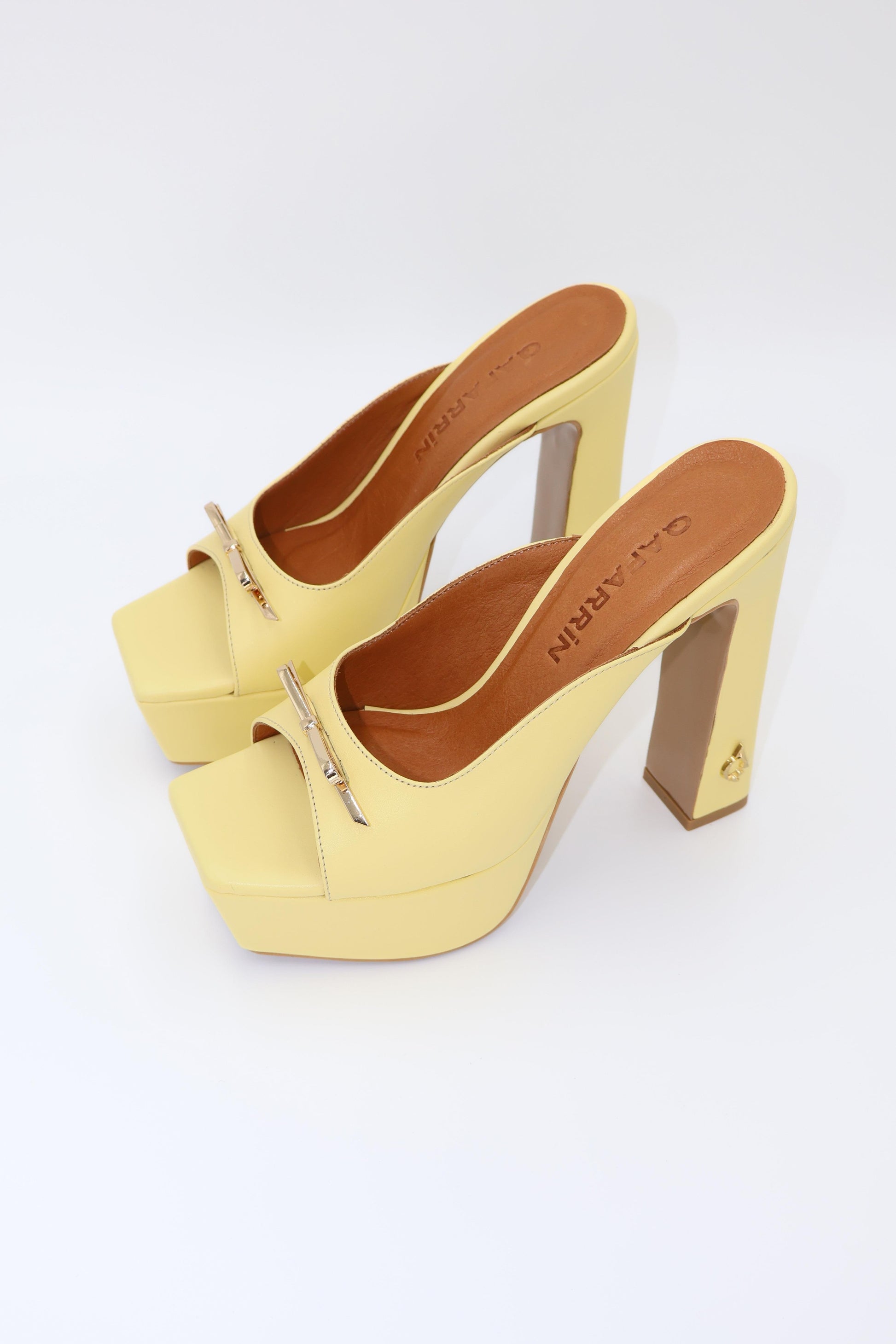 Qafarrin ALVÉA – Pastel Yellow Genuine Calf Leather Platform Mule