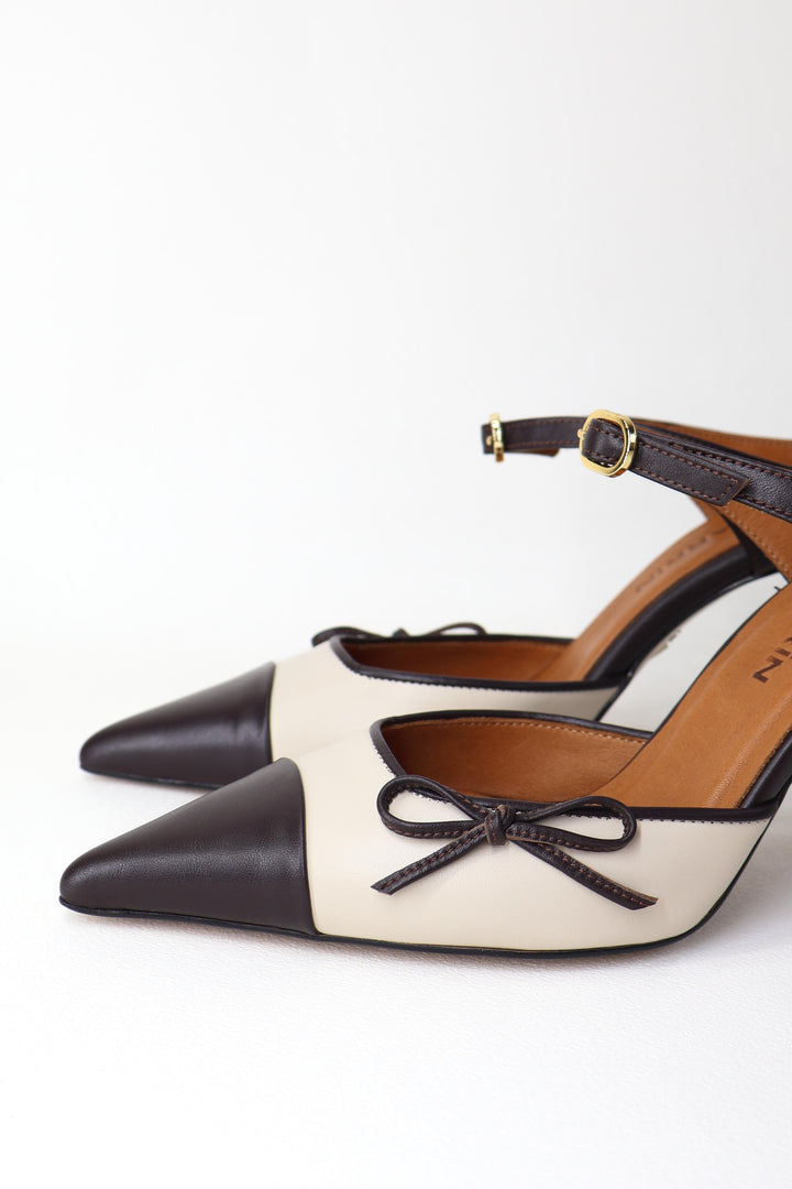 Qafarrin ORETTA – Acı Kahve & Bej Hakiki Dana Deri Slingback Stiletto