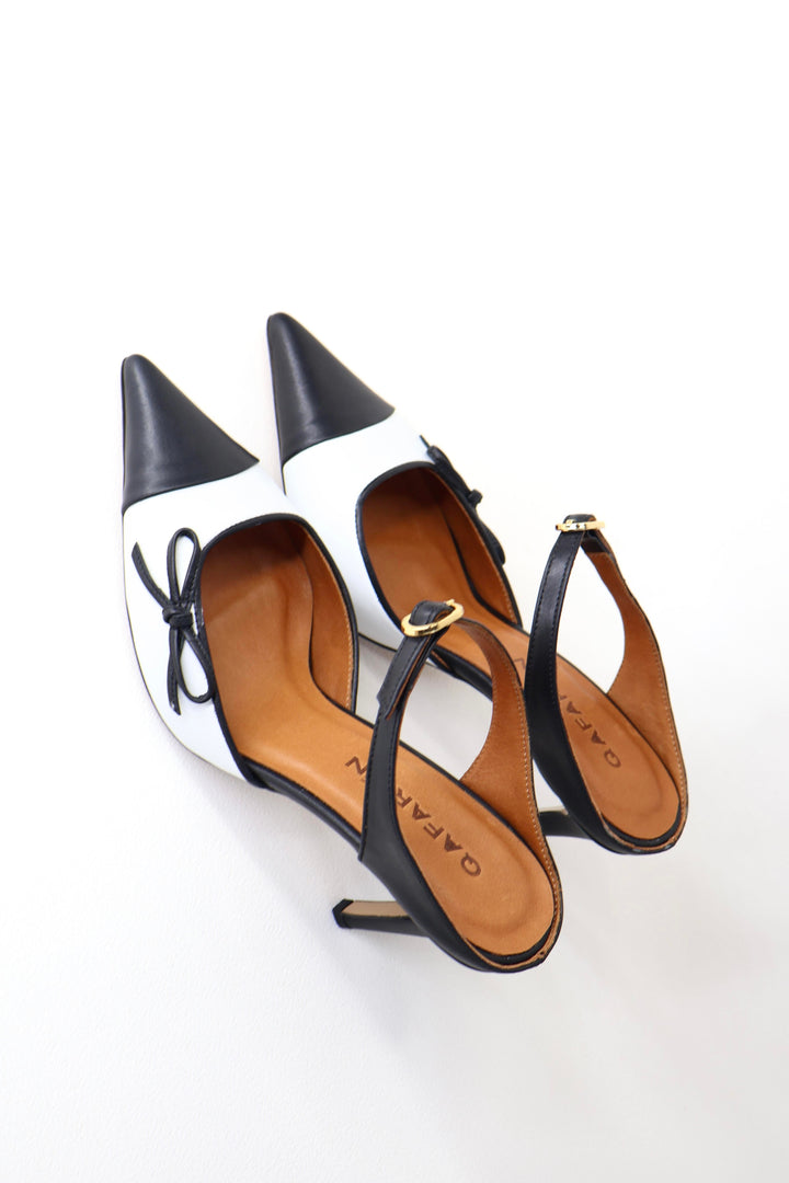 Qafarrin ORETTA – Siyah & Beyaz Hakiki Dana Deri Slingback Stiletto