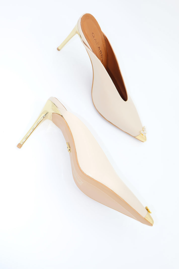 Qafarrin PAPILLON CRÈME – Mat Hakiki Dana Deri Kelebek Taş Detaylı Mule Stiletto