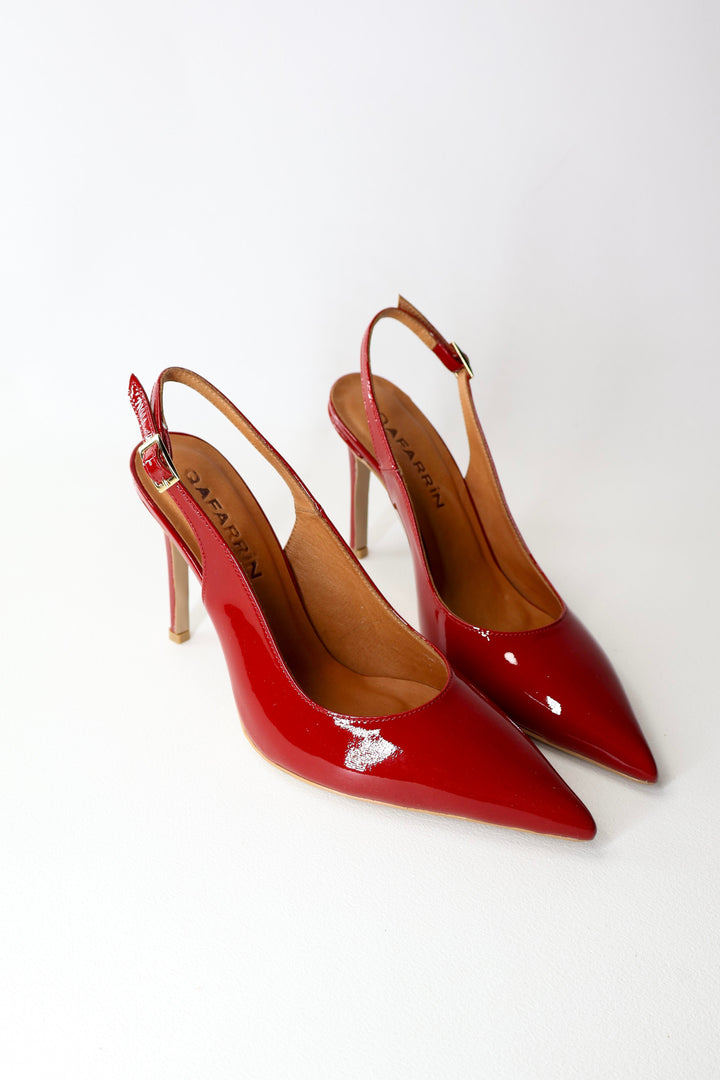Qafarrin ROUGE ÉCLAT – Hakiki Dana Deri Slingback Stiletto