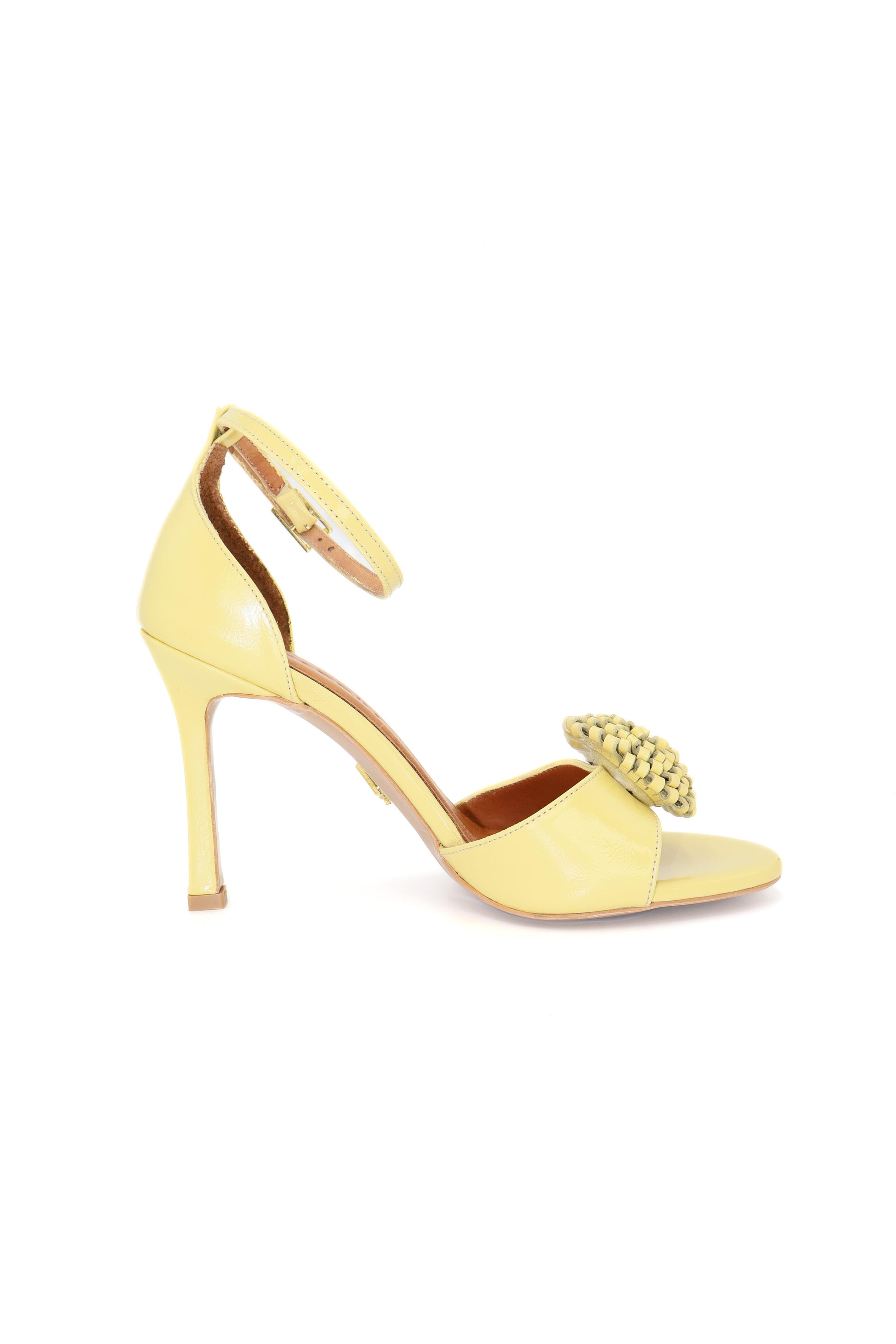 Qafarrin YSEIDA – Lemon Patent Genuine Calf Leather and Handmade Knitted Detailed Heeled Sandals